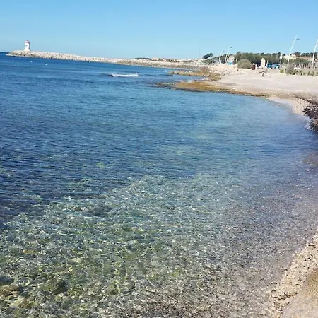 Studio Vue Mer Et Chateau En Provence