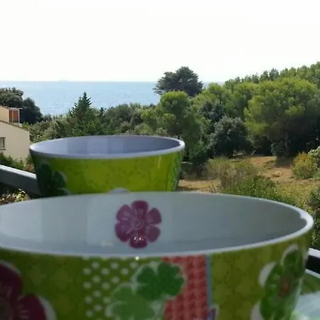 Apartment Studio Vue Mer Et Chateau En Provence
