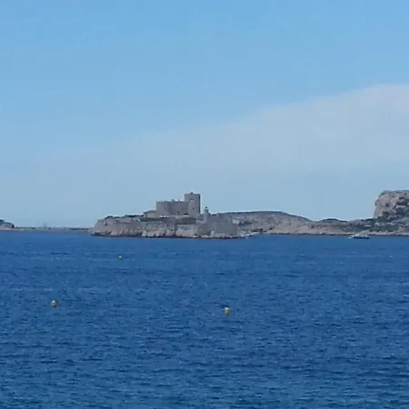 Studio Vue Mer Et Chateau En Provence *